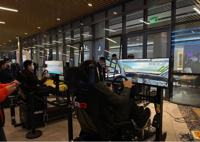 領(lǐng)克01新車上市全球發(fā)布會暨CO客大會