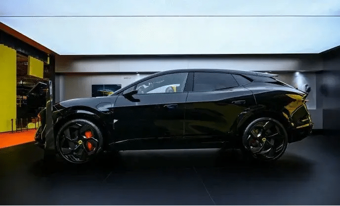 上海車展路特斯展臺(tái)活動(dòng)現(xiàn)場(chǎng)